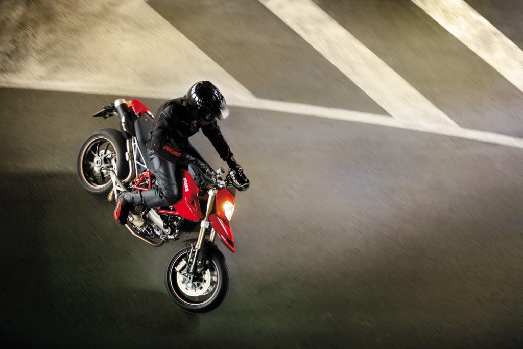 Ducati Hypermotard 1100 S top-down