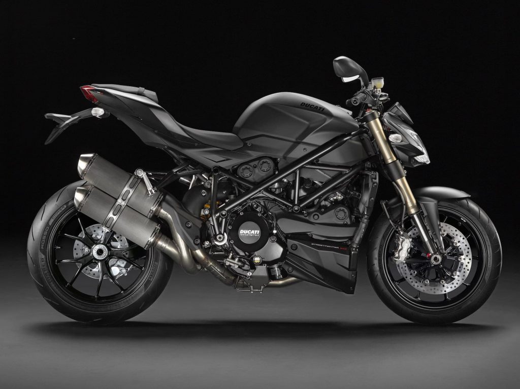 Ducati streetfighter 848 RHS black Studio
