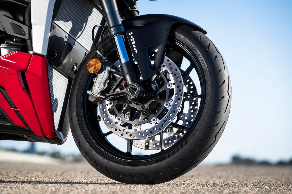Suspension and brakes for Ducati Streetfighter V2